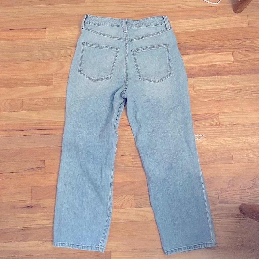 Universal Thread Light Wash Distressed Cropped Wide-Leg Jeans - Picture 3 of 9